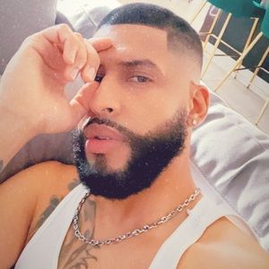 Meet your Posher, Diego